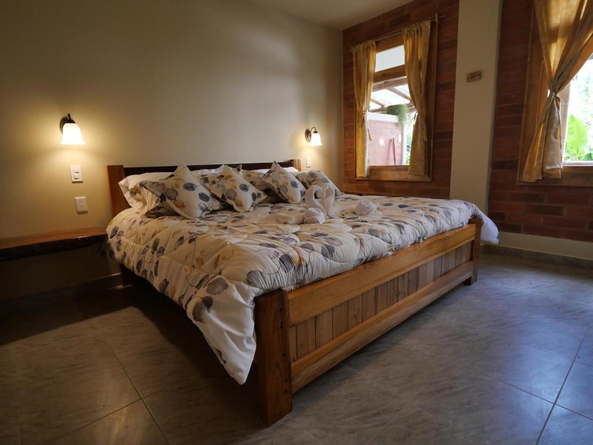 Casa Del Rio En Mindo Bed and Breakfast Εξωτερικό φωτογραφία