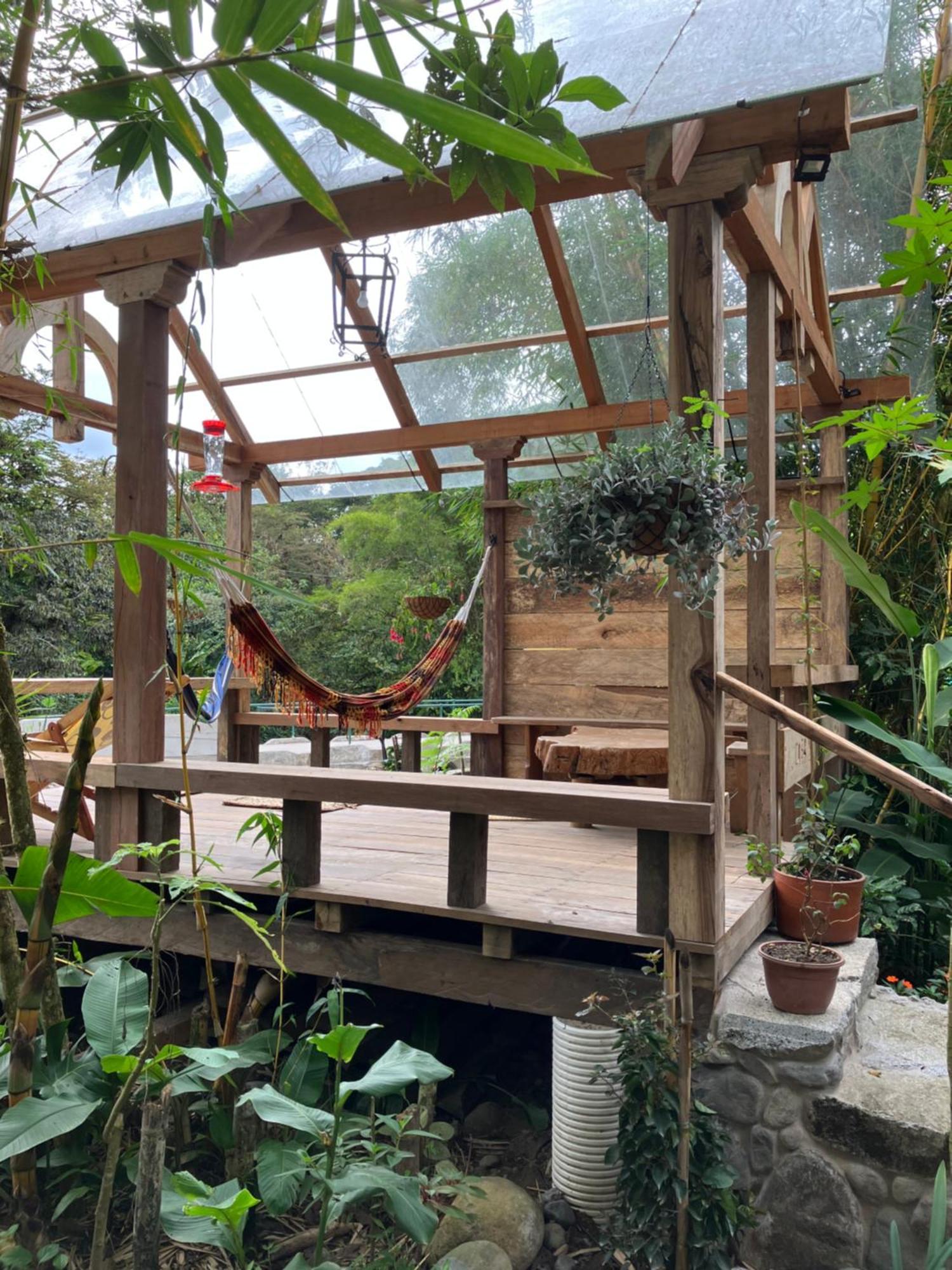 Casa Del Rio En Mindo Bed and Breakfast Εξωτερικό φωτογραφία